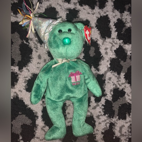 May TY Beanie Baby bear. 💚 - Picture 1 of 8
